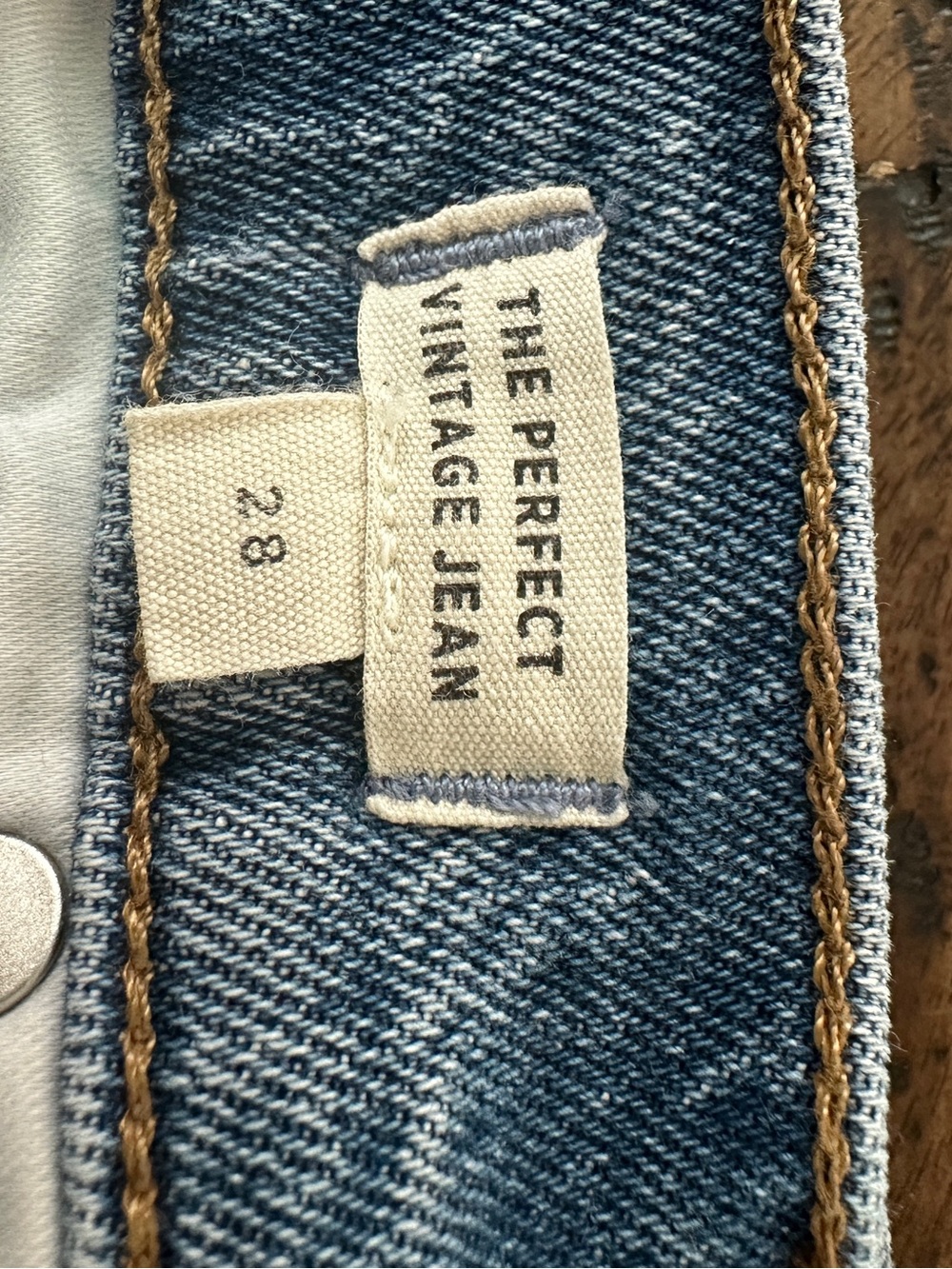 Madewell | The Perfect Vintage Jean | Belburry Wash | Size 28 - Picture 7 of 9